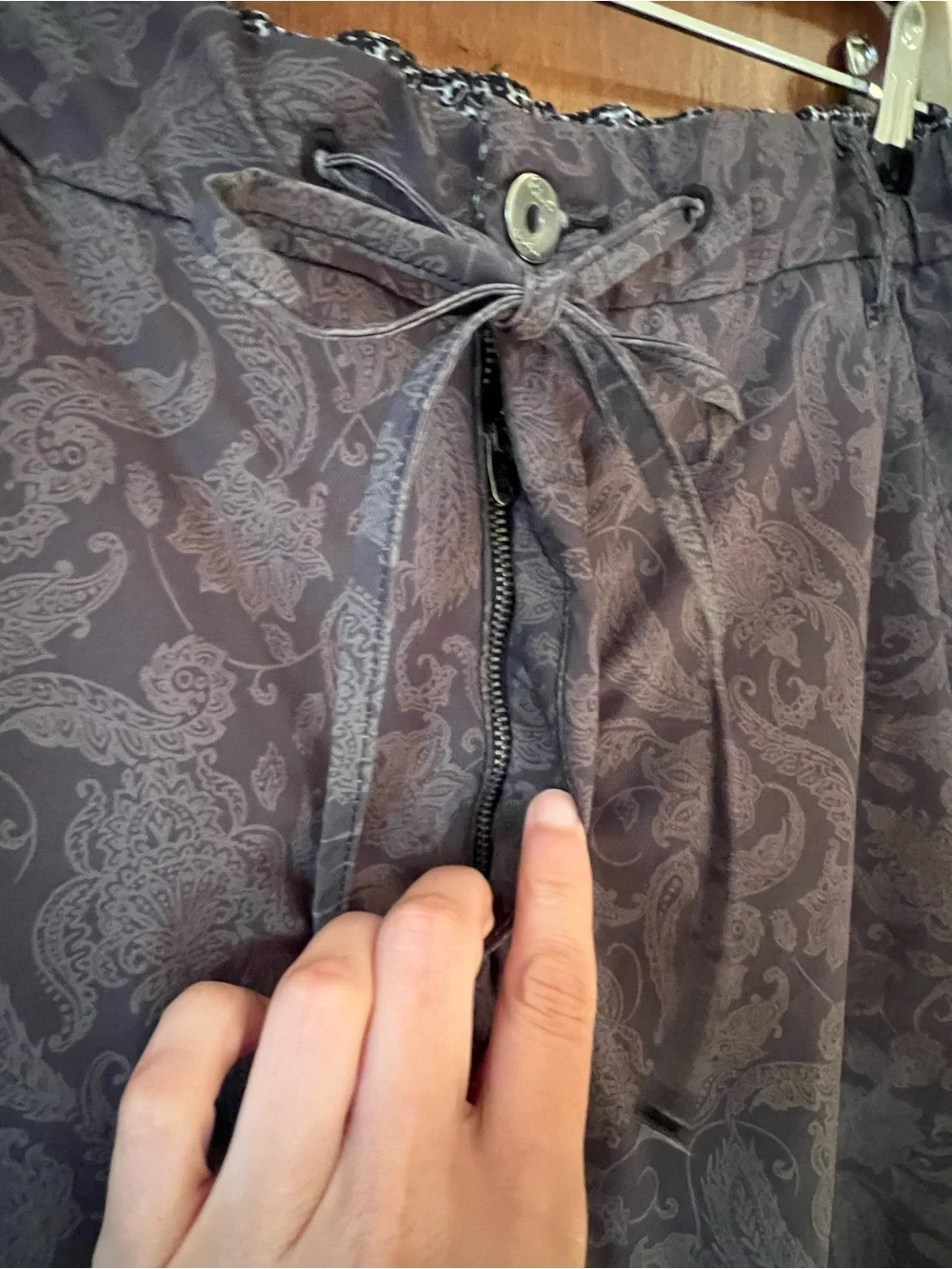 Robert Graham Classic Fit Beach to Bar Bounty Shorts | SZ 36 | Great Condition - Picture 6 of 15